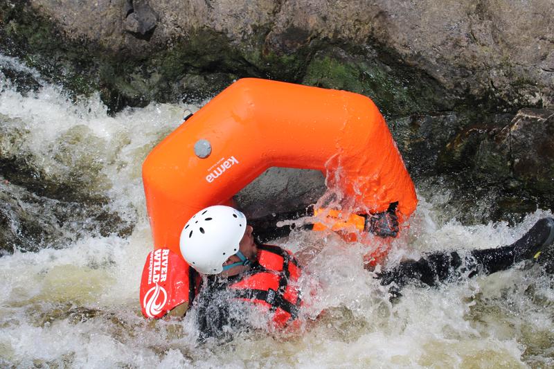 river tubing wipe out river tummel